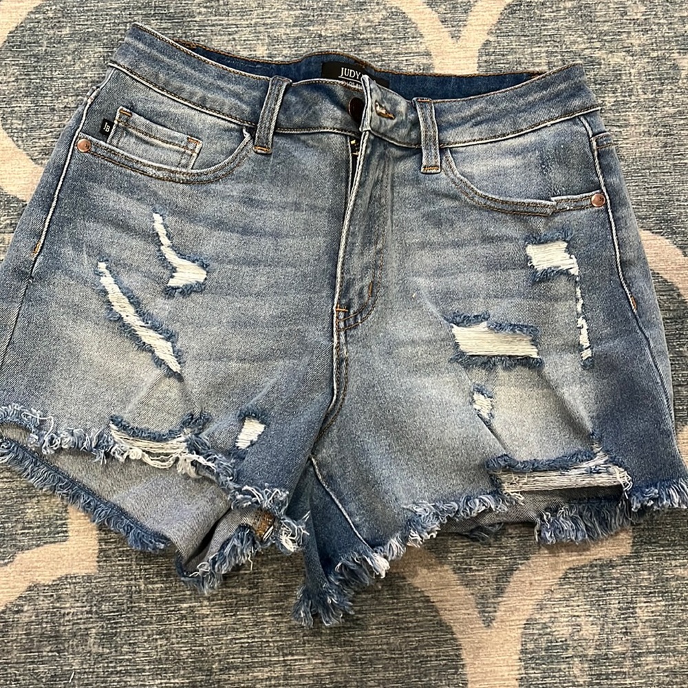 Judy blues distressed jean shorts stretchy and comfy
